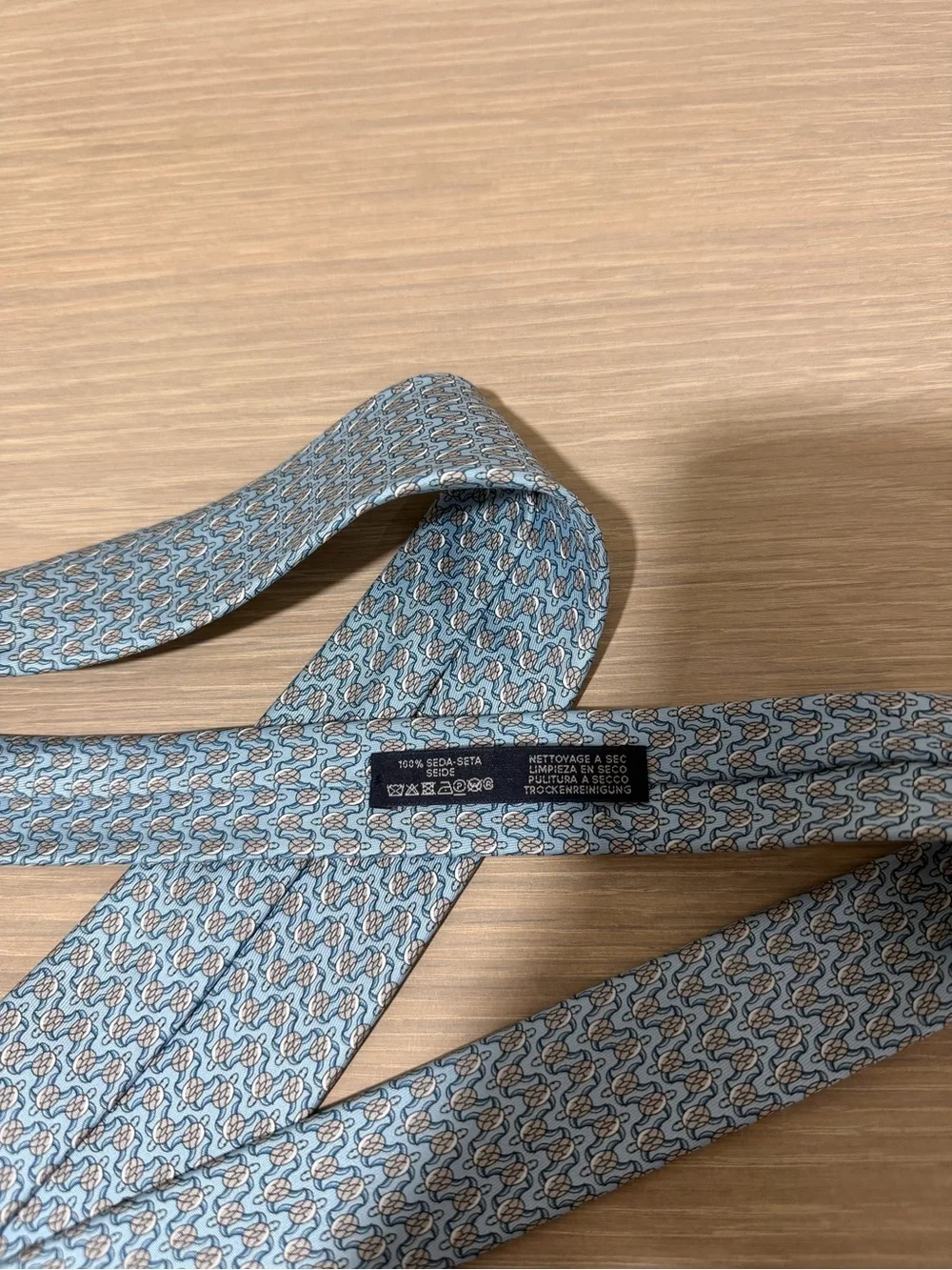 Vintage Hermès Paris 100% Silk Light Blue Rope Knot Print Men’s Tie France
